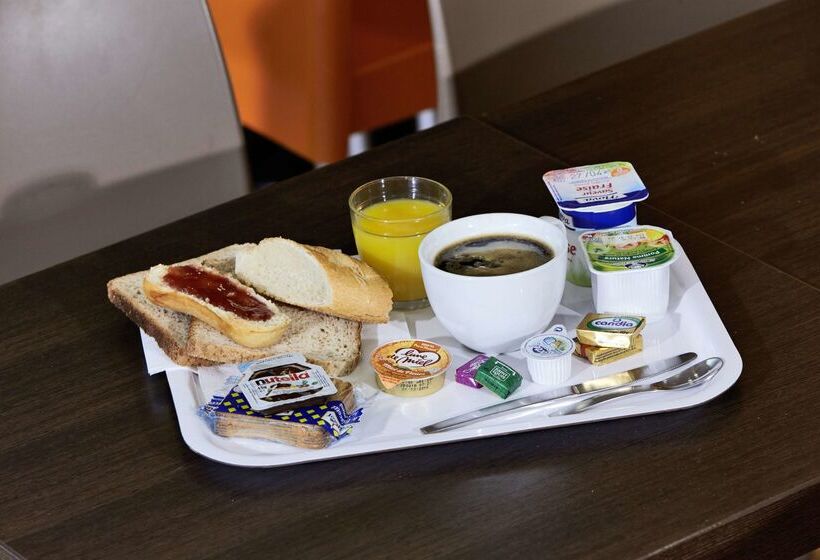 Отель Première Classe Paris Ouest Gennevilliers