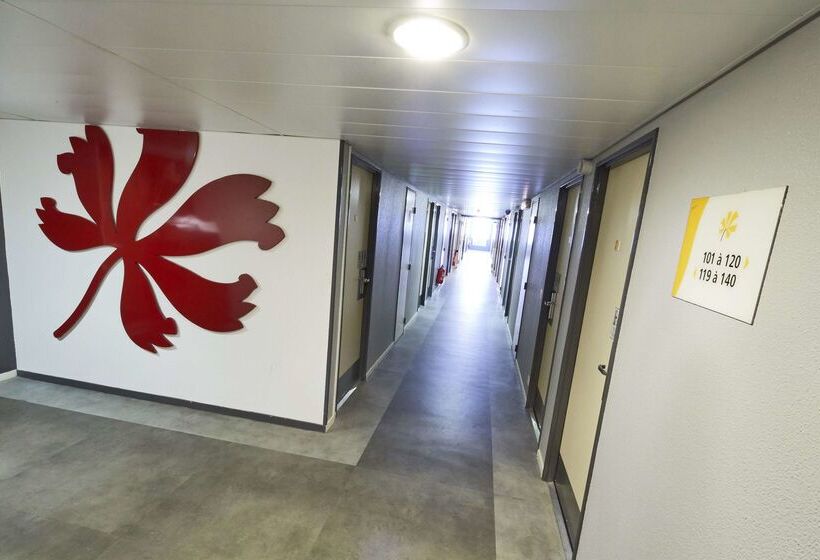 Отель Première Classe Paris Ouest Gennevilliers