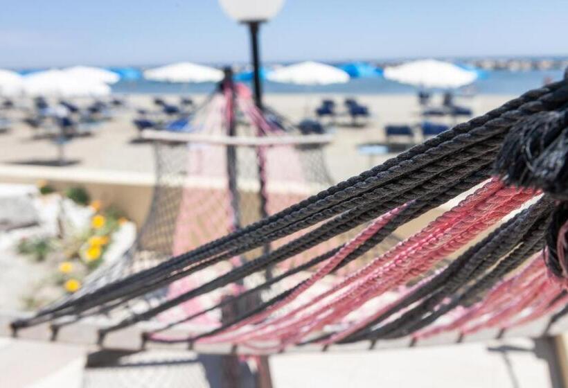 هتل Primavera Sul Mare