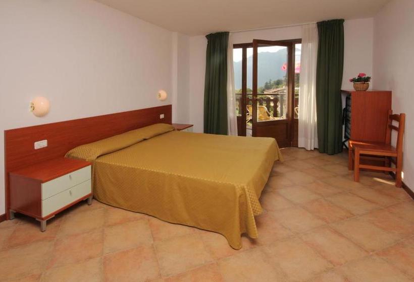 בית מלון כפרי Residence Campi