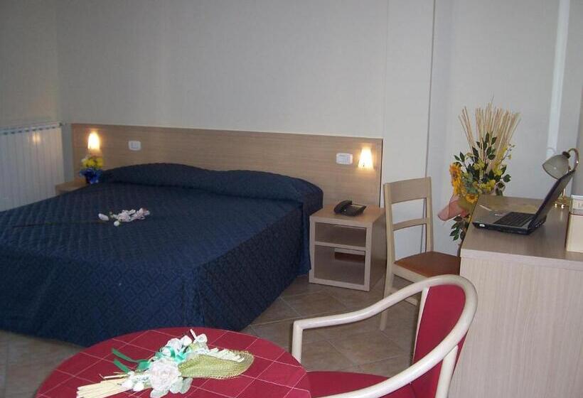 호텔 Ristorante Tre Leoni