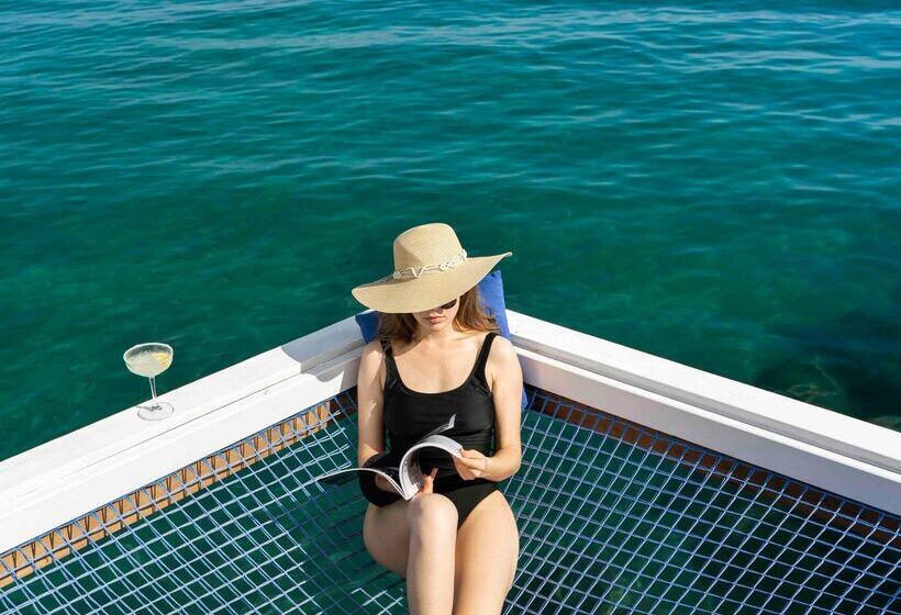 هتل Rixos Sungate, The Land of Legends Access