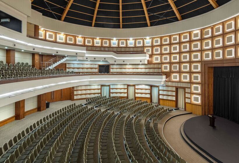 هتل Rixos Sungate, The Land of Legends Access