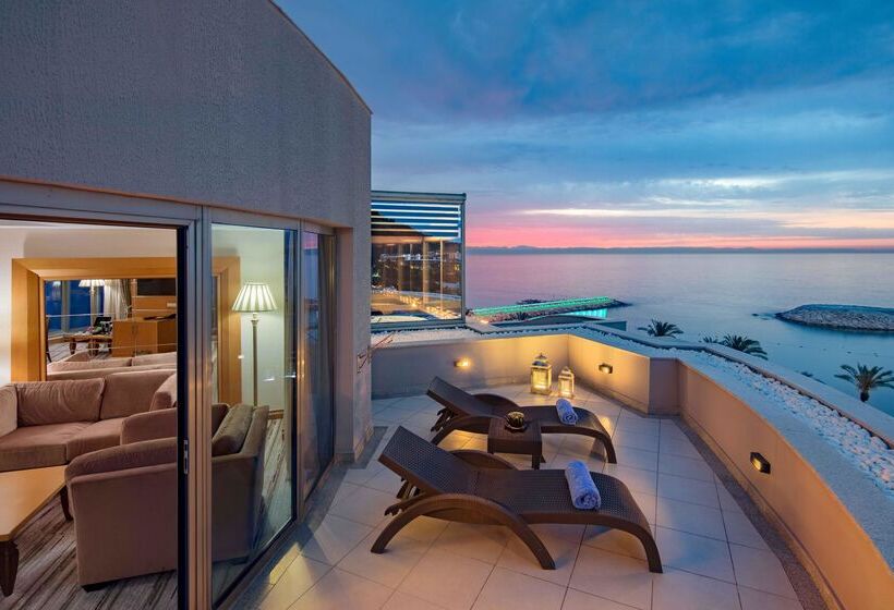 Отель Rixos Sungate, The Land of Legends Access