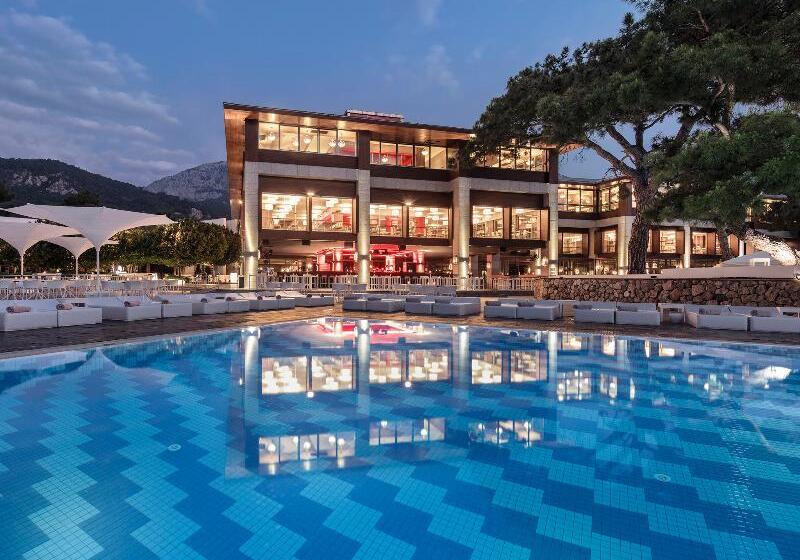 هتل Rixos Sungate, The Land of Legends Access