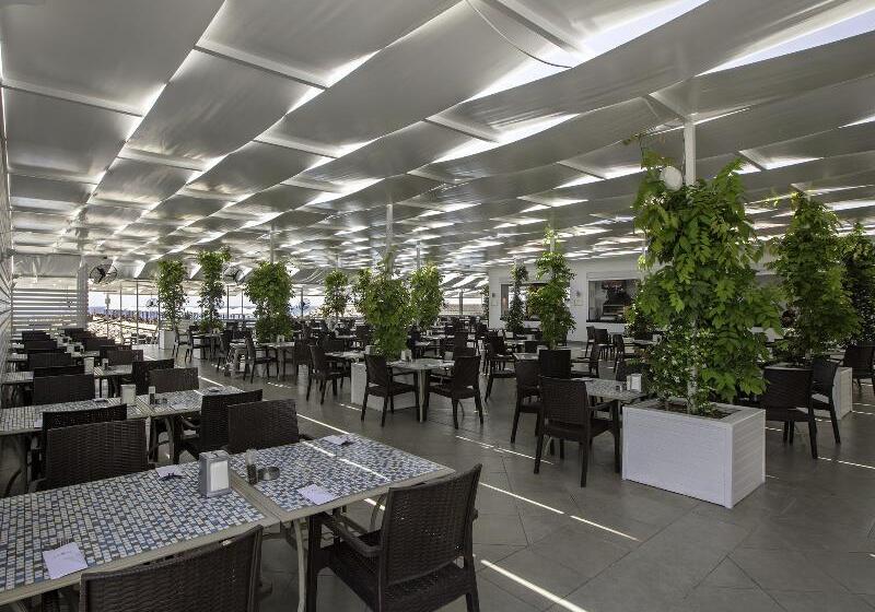 هتل Rixos Sungate, The Land of Legends Access