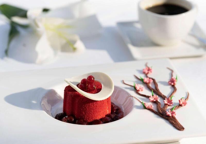 Отель Rixos Sungate, The Land of Legends Access