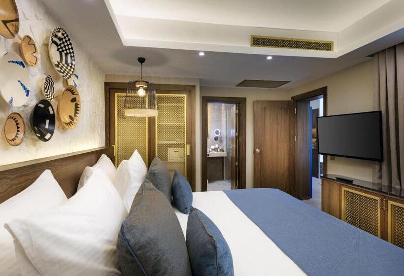 Отель Rixos Sungate, The Land of Legends Access