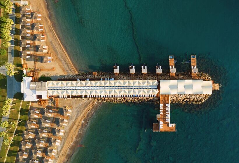 Отель Rixos Sungate, The Land of Legends Access