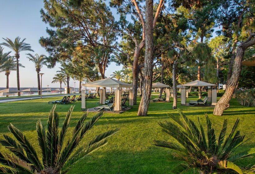 هتل Rixos Sungate, The Land of Legends Access