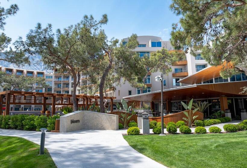 هتل Rixos Sungate, The Land of Legends Access