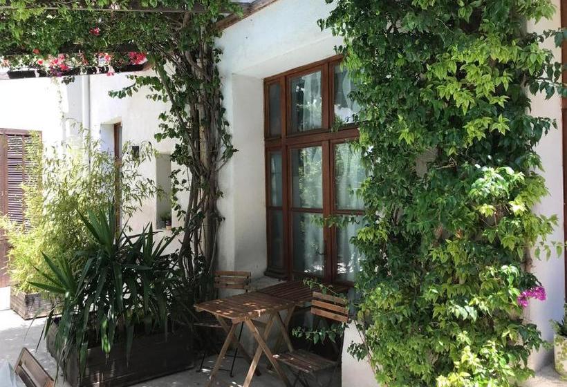 ホテル Saintcharles