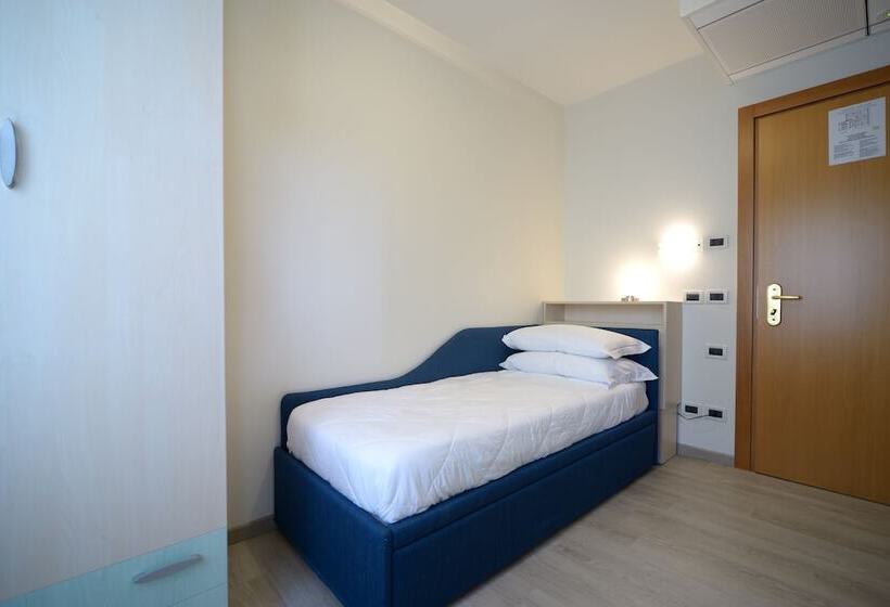 בית מלון כפרי Salus