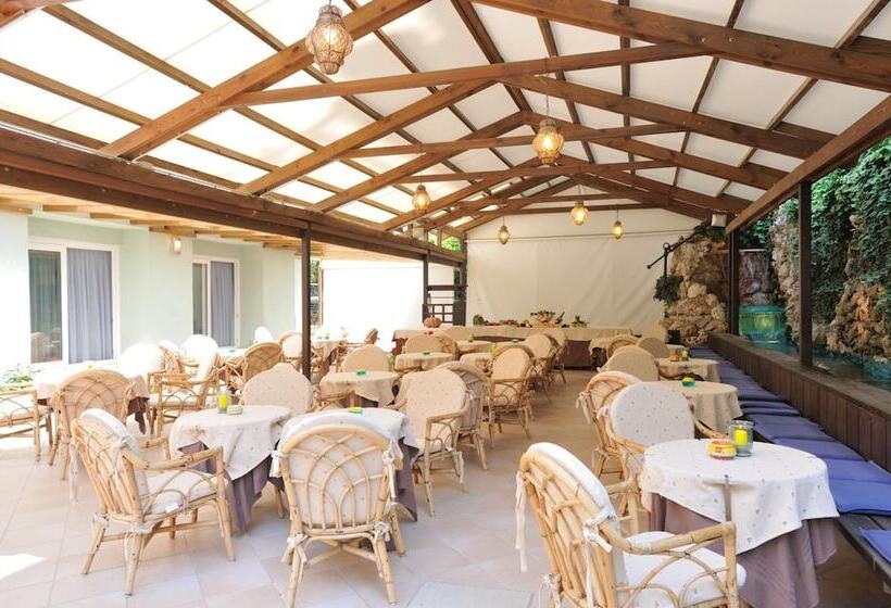 בית מלון כפרי Salus