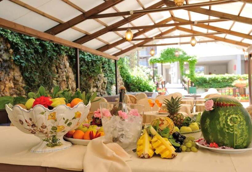 בית מלון כפרי Salus