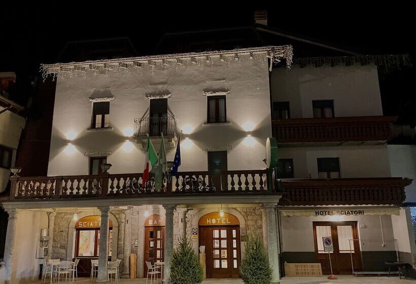 בית מלון כפרי Sciatori 3 Stelle Superior