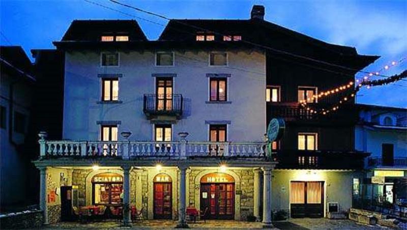 בית מלון כפרי Sciatori 3 Stelle Superior