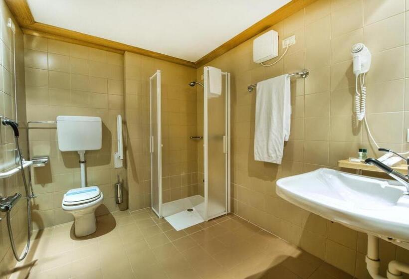 ホテル Sertorelli Sport