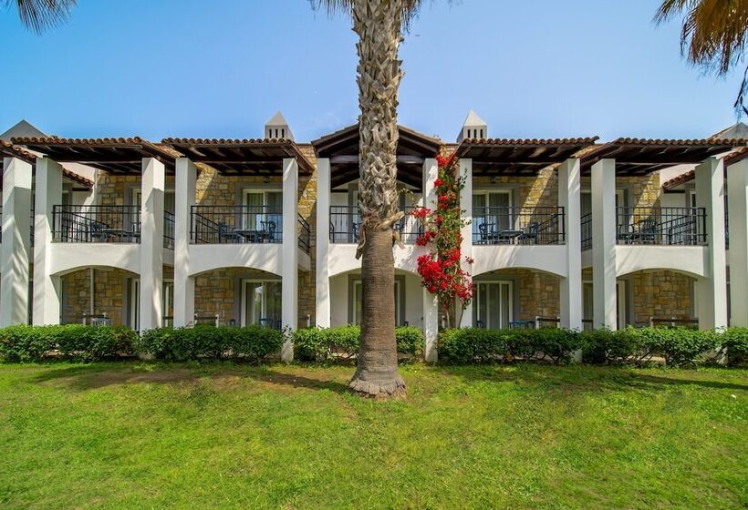 酒店 Tiana Beach Resort All Inclusive