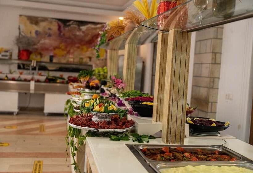 酒店 Tiana Beach Resort All Inclusive