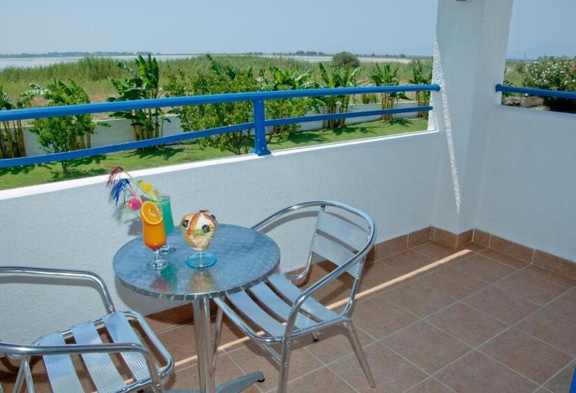 هتل Tigaki S Star