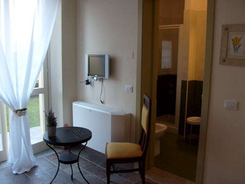 ホテル Torre Del Borgo Residenza D'Epoca