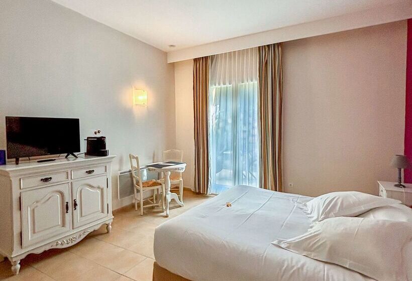 هتل Tulip Inn Honfleur Residence & Spa