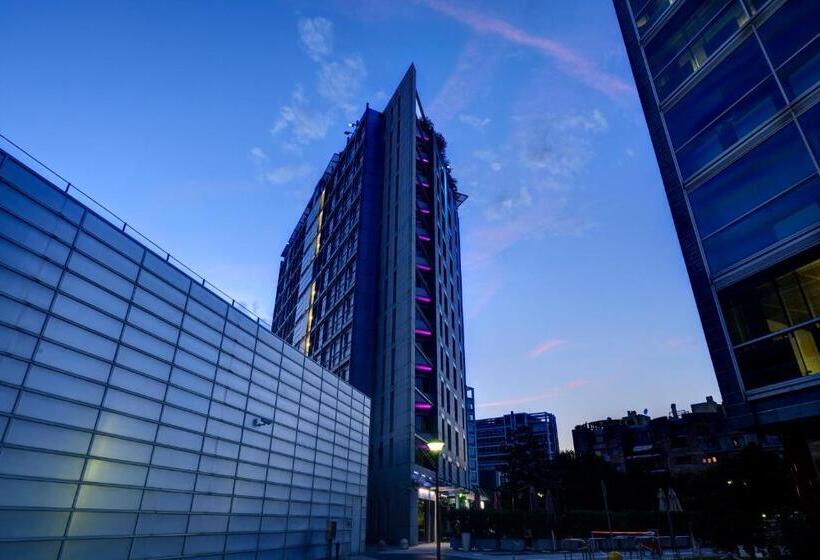 Unahotels The One Milano Hotel & Residence