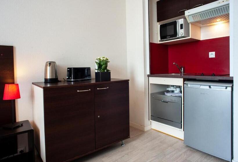 هتل Vacanceole  Le Duguesclin