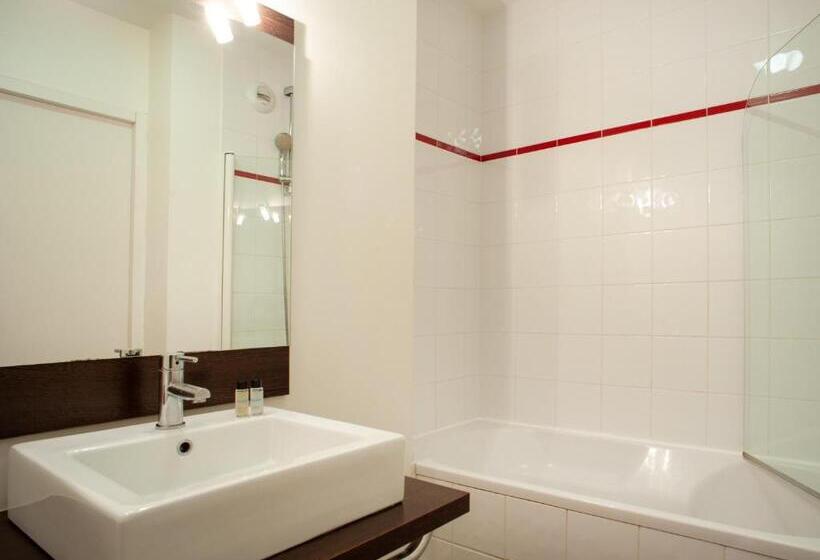 هتل Vacanceole  Le Duguesclin