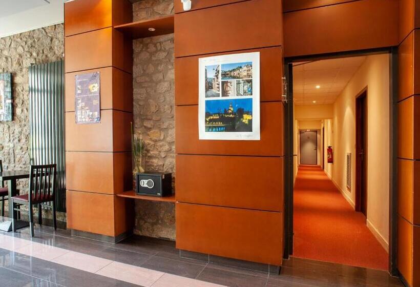 هتل Vacanceole  Le Duguesclin