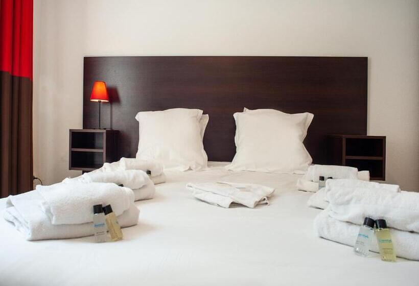 هتل Vacanceole  Le Duguesclin