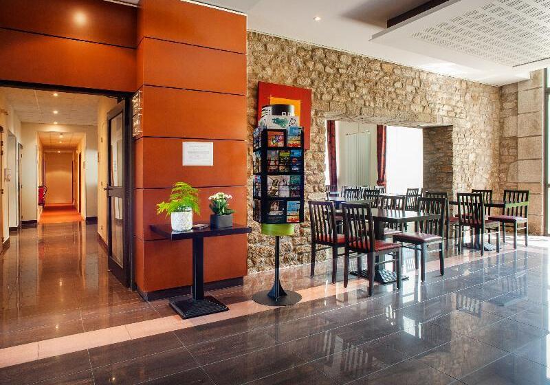 هتل Vacanceole  Le Duguesclin