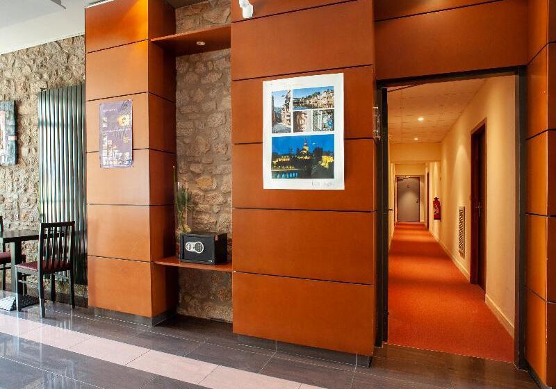 هتل Vacanceole  Le Duguesclin