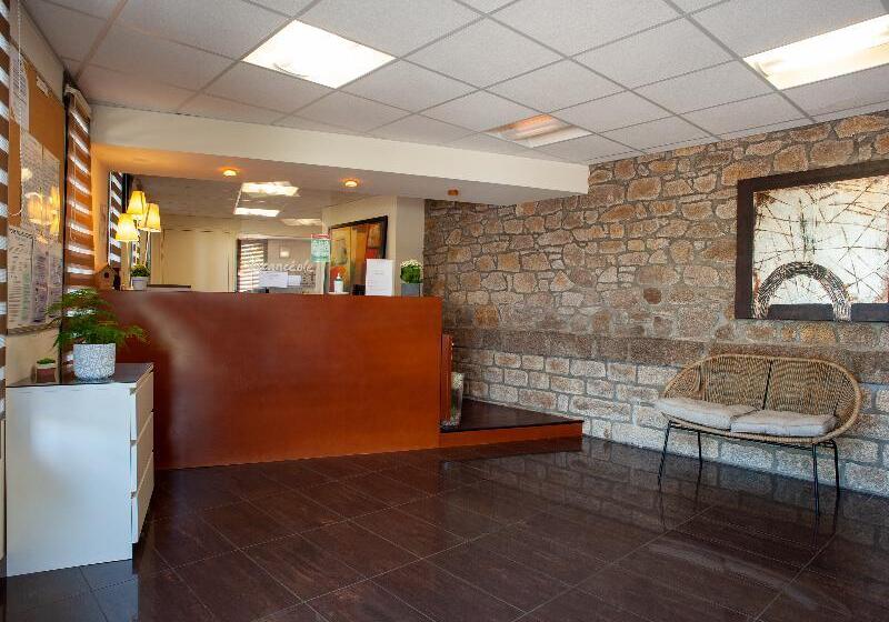 هتل Vacanceole  Le Duguesclin