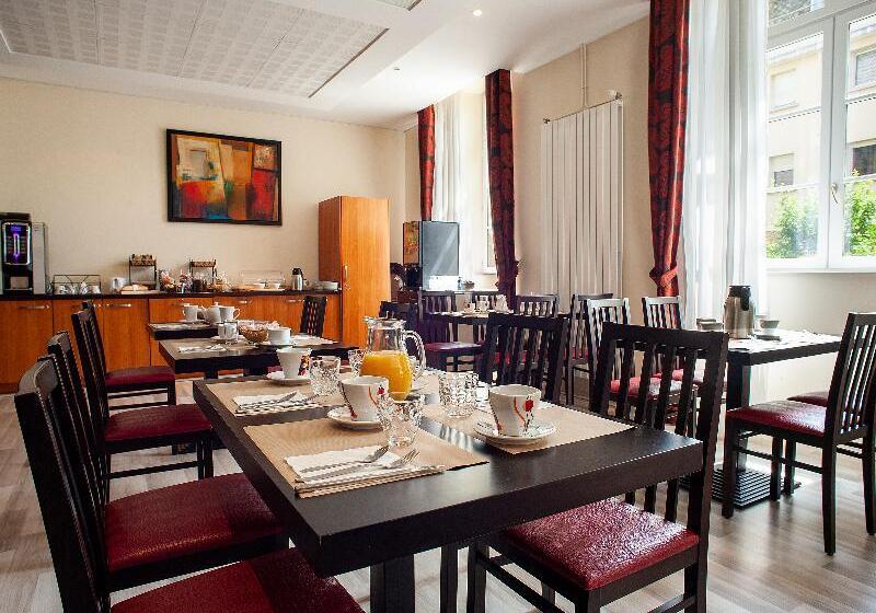 هتل Vacanceole  Le Duguesclin