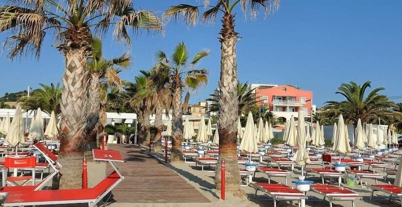 בית מלון כפרי Valentino Spa Resort