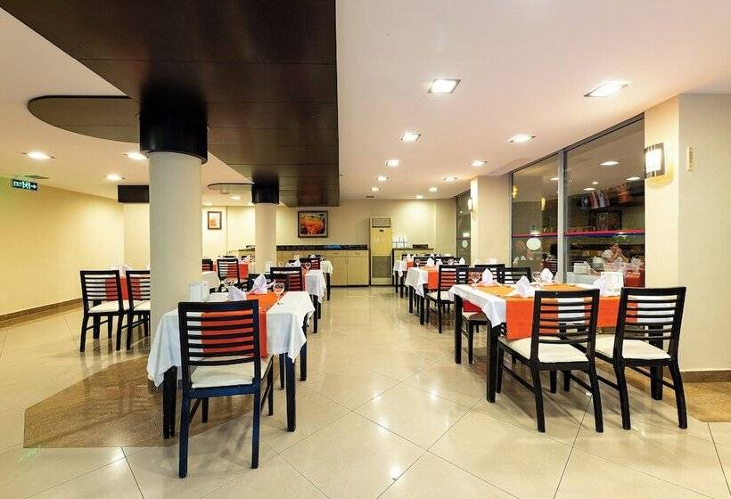 ホテル Viking Nona Beach