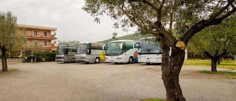 בית מלון כפרי Villa Elena