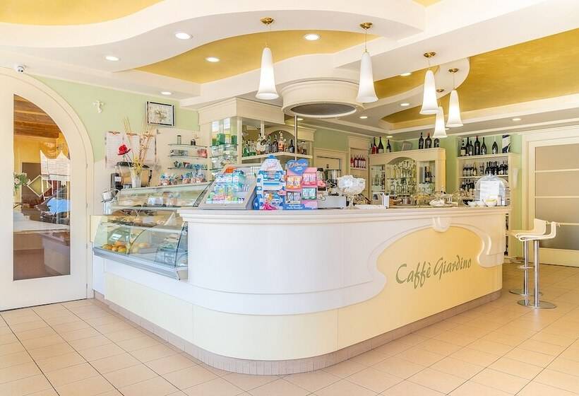 בית מלון כפרי Villa Elena