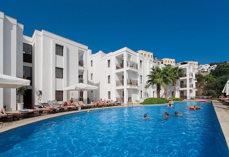 Costa Queen Resort Hotel