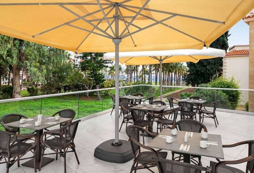 리조트 Ramada Hotel & Suites By Wyndham Ayia Napa