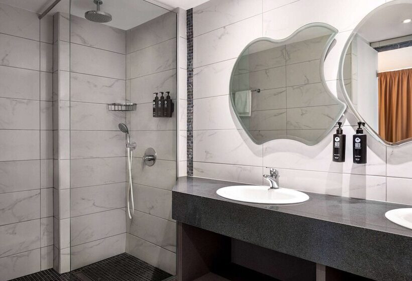 리조트 Ramada Hotel & Suites By Wyndham Ayia Napa