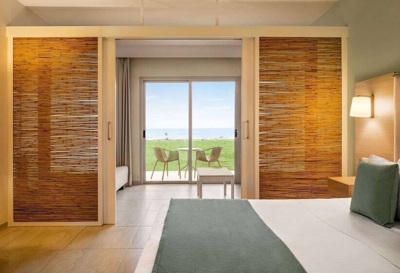 리조트 Ramada Hotel & Suites By Wyndham Ayia Napa