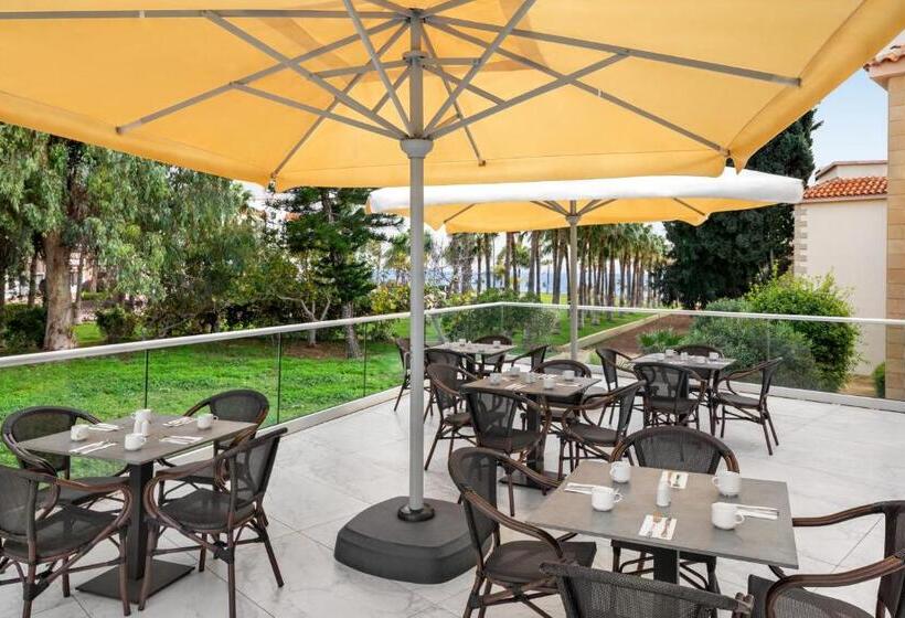 리조트 Ramada Hotel & Suites By Wyndham Ayia Napa