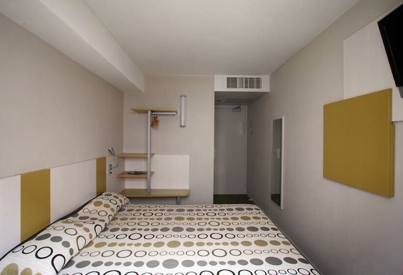 Hôtel Revotel Nancy Centre Gare Et Congrès