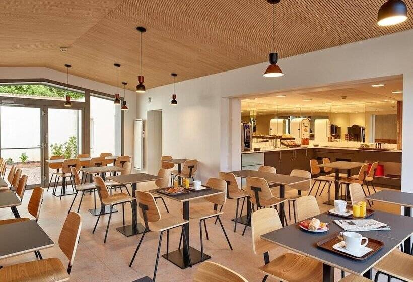 Hôtel Revotel Nancy Centre Gare Et Congrès