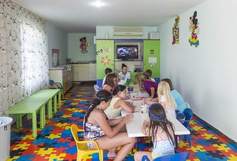 Sandy Beach Hotel   All Inclusive