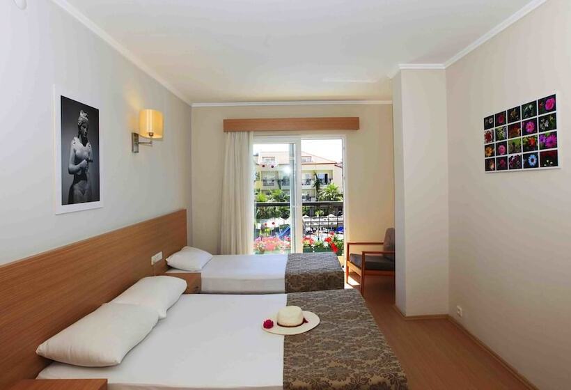 Sun City Apartments & Hotel