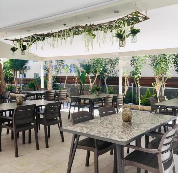 Tasiana Star Complex